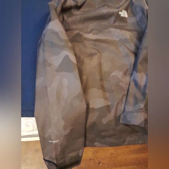 Men’s North Face Water Resistant Windbreaker Small - Picture 2 of 6